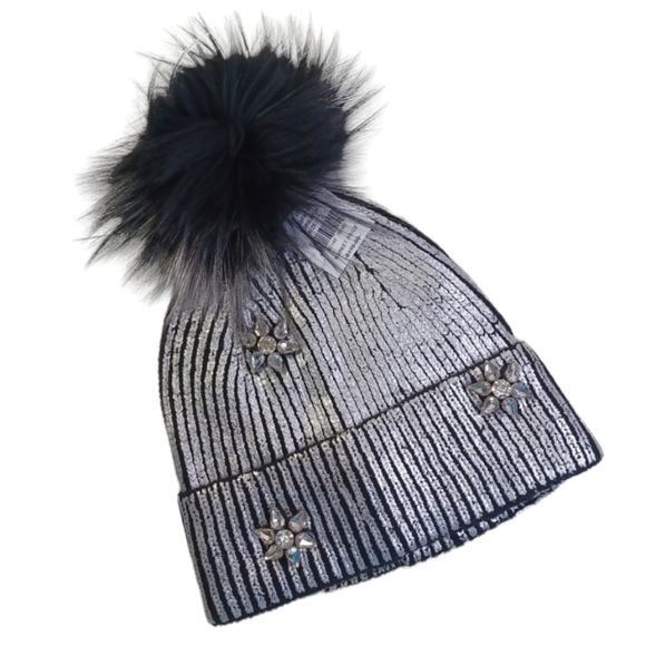 💕2X HP💕NWT GLAMOURPUSS NYC Embellished Metallic Knit & Fox Fur Pom-Pom Hat💕 - Picture 2 of 9